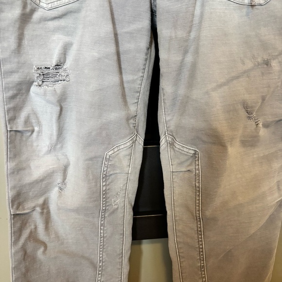 🦆 Pilcro Distressed Gray Wanderer Pant - size 29​ - Picture 2 of 9